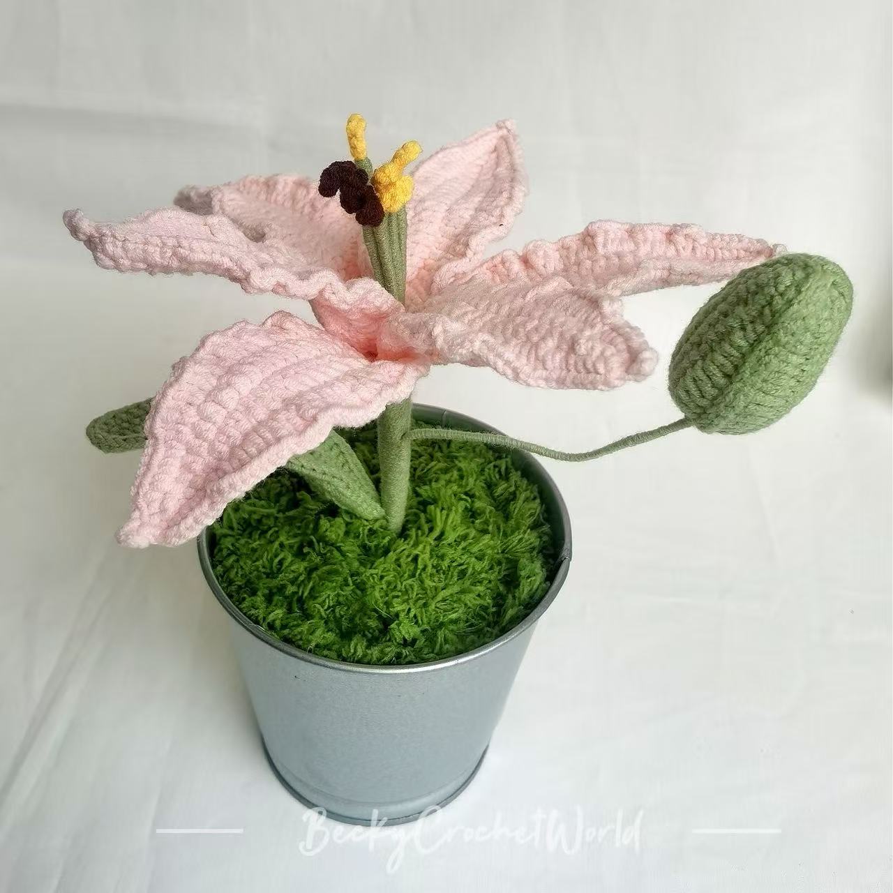 Pink - Lily flower pot