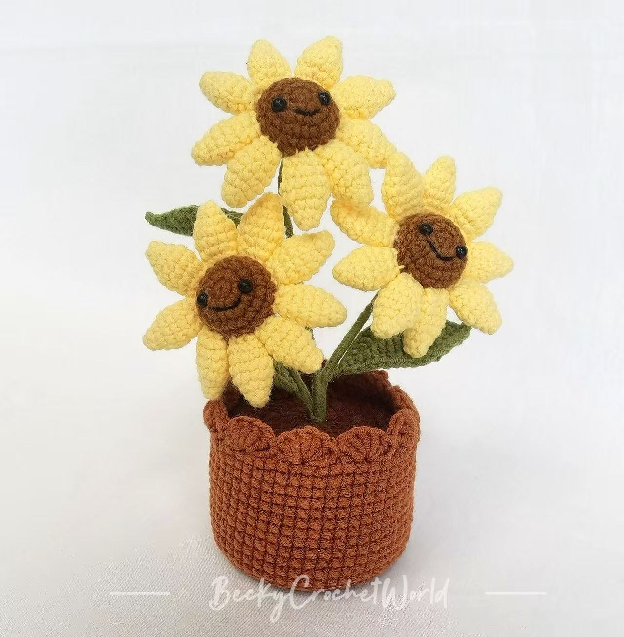 Smile Daisy Flower Pot - brown