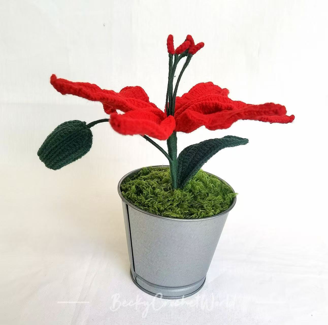Red - Lily flower pot