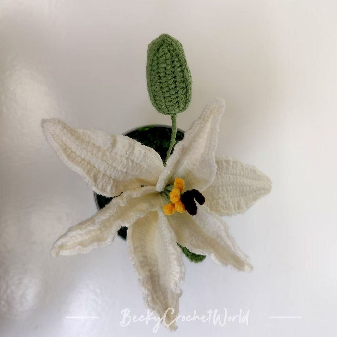 White Lily Flower Pot