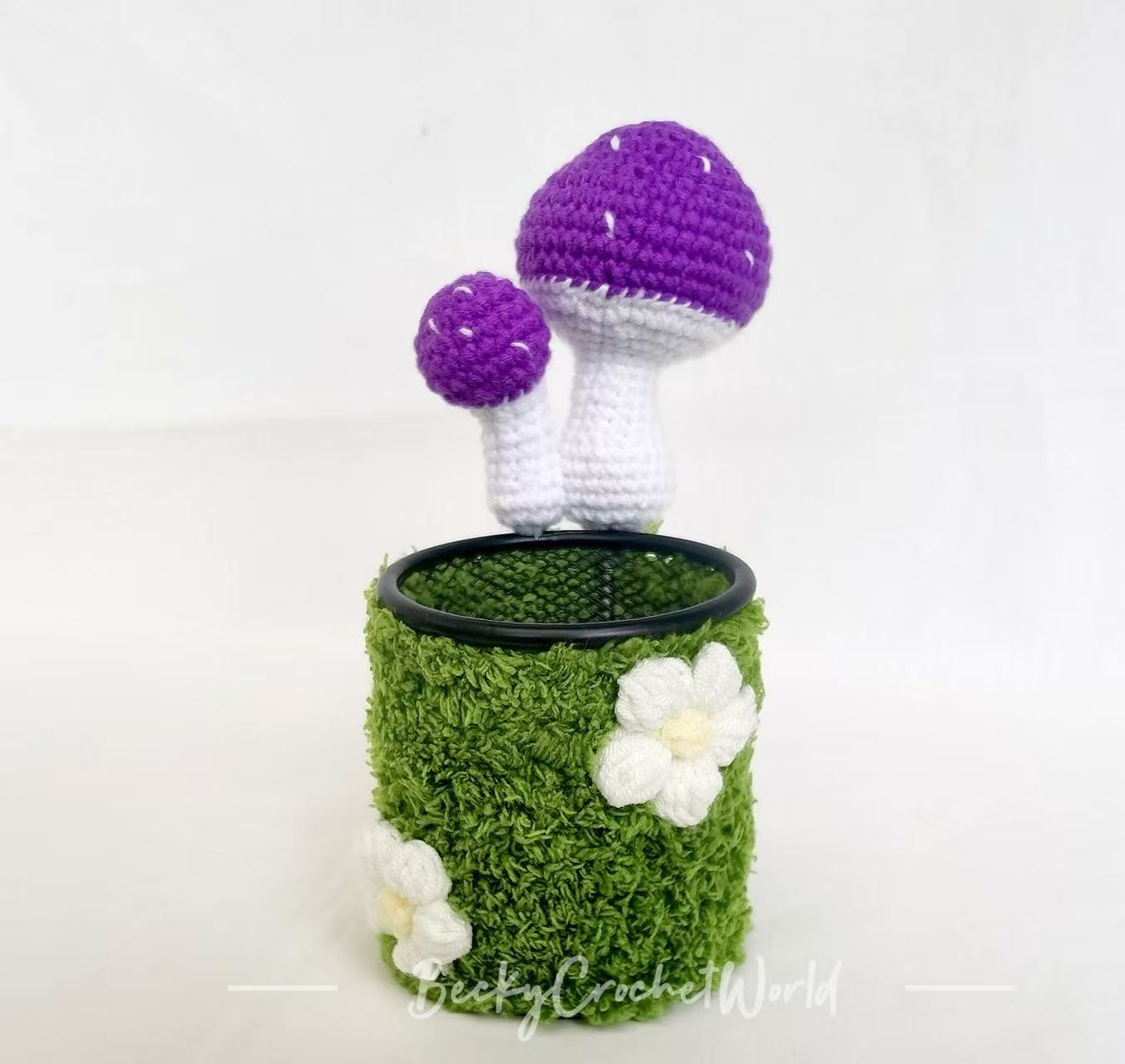 Penholder purple mushroom