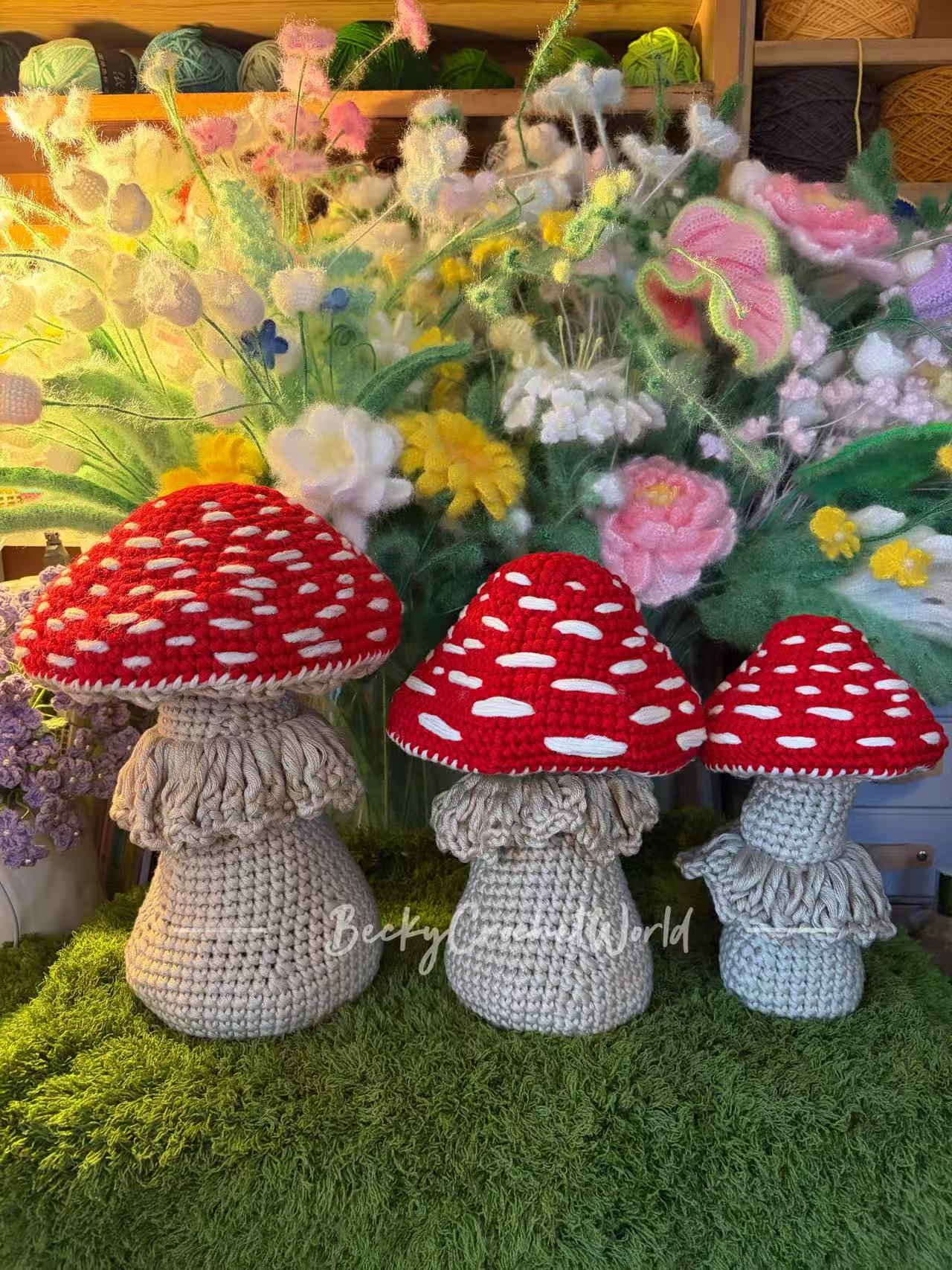 Mushroom in dark grey