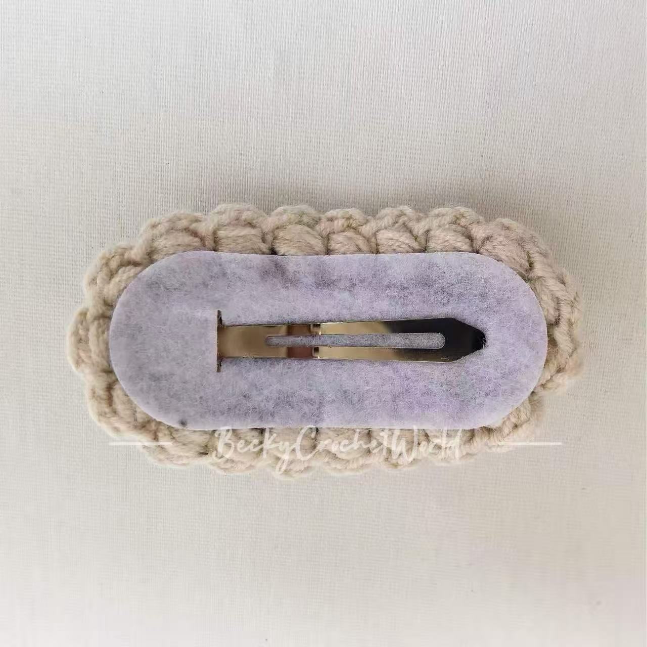 Hairclip 84