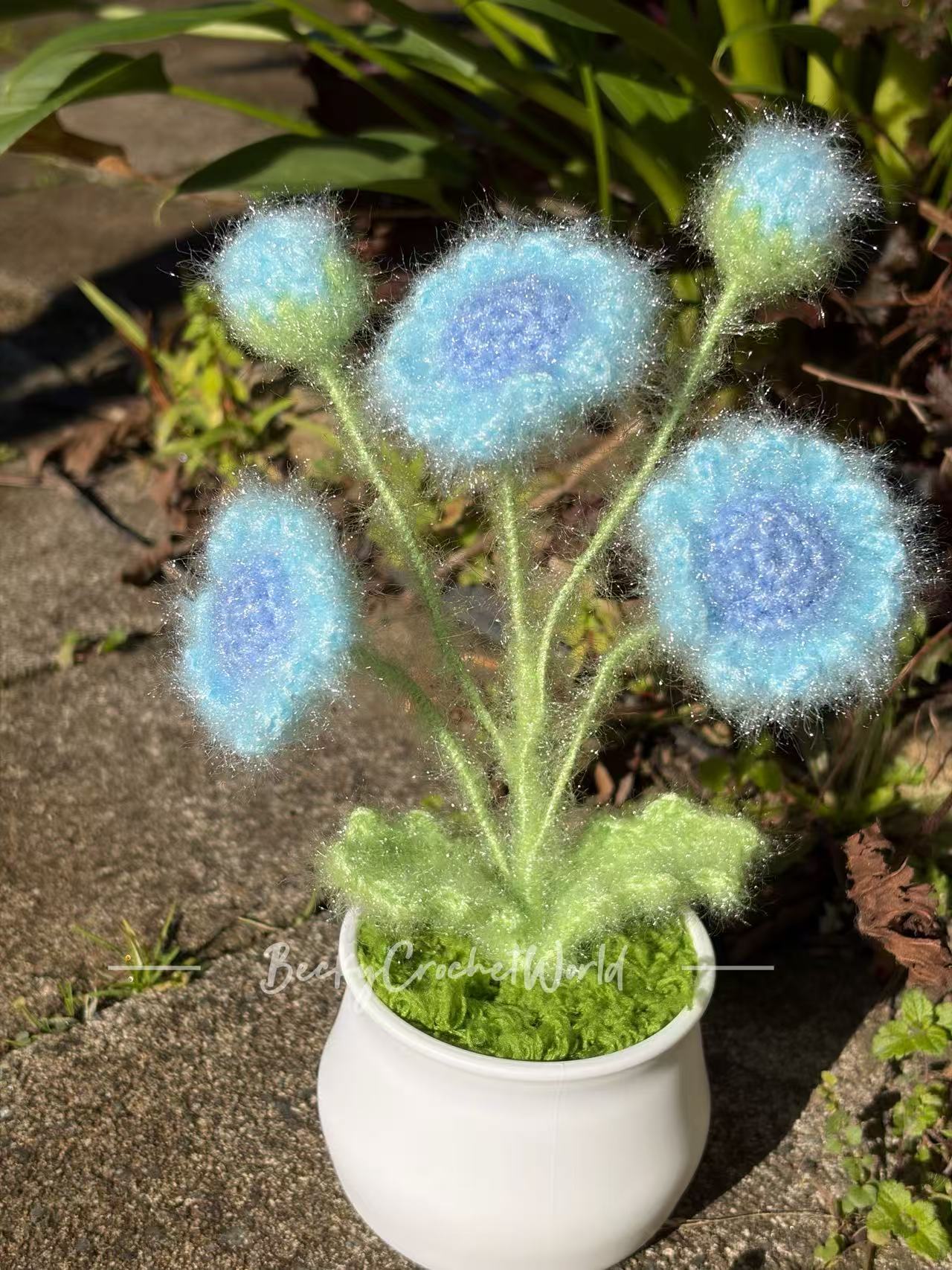 Daisy Blue Ethereal