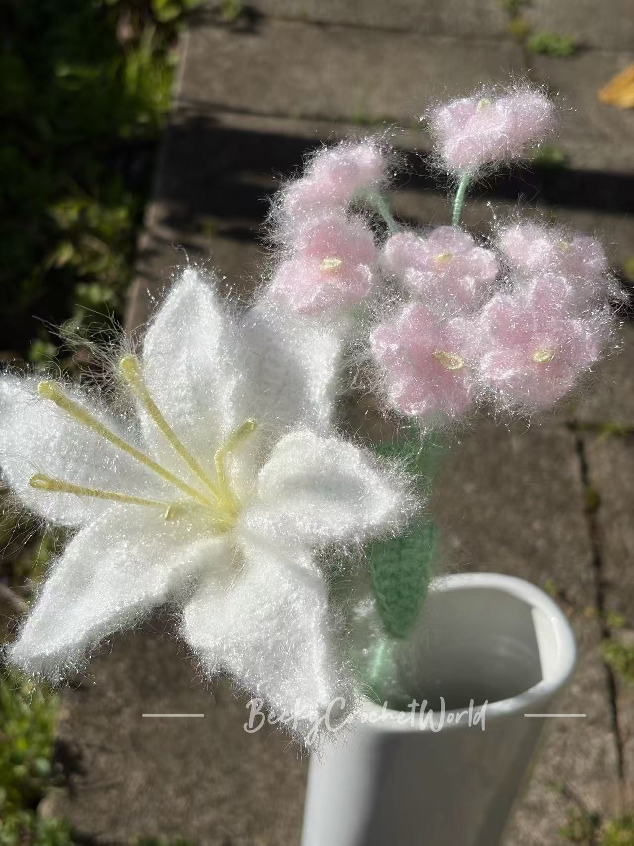 Lily with baby's breath