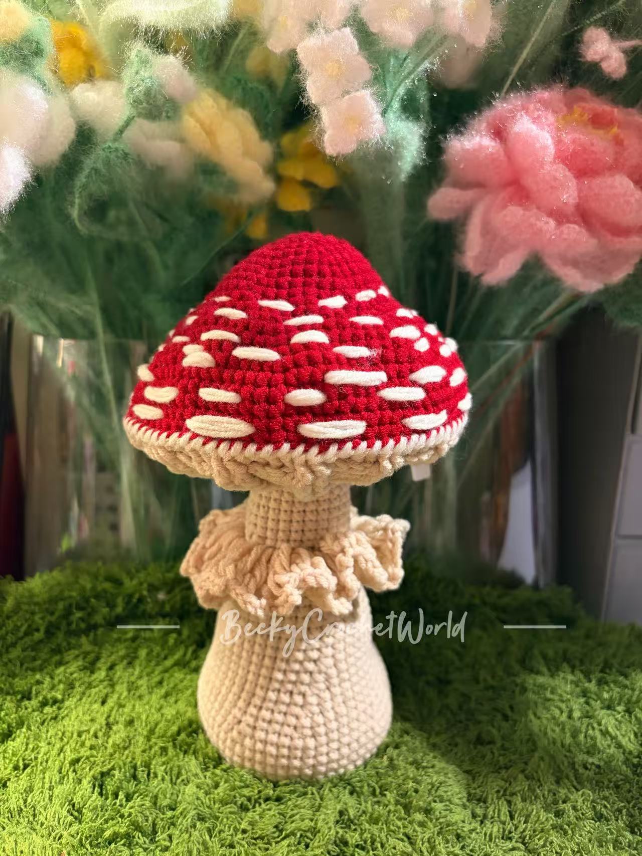 Mushroom in light grey 4plies